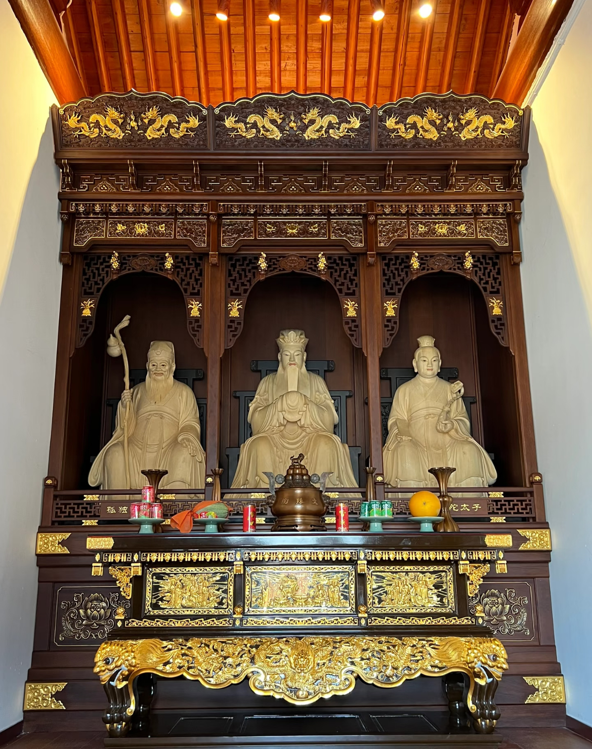 Hongluo Temple
